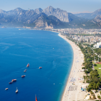 Vacanta relaxanta cu familia in ANTALYA! De la 1500 Euro / 2 adulti. Am selectat cele mai atractive preturi pentru resorturi potrivite familiilor cu copii, mese All Inclusive / Ultra All inclusive, piscine, activitati, la malul marii sau aproape de plaja. Preturile sunt cu titlu de exemplu pentru plecarea din 08.06